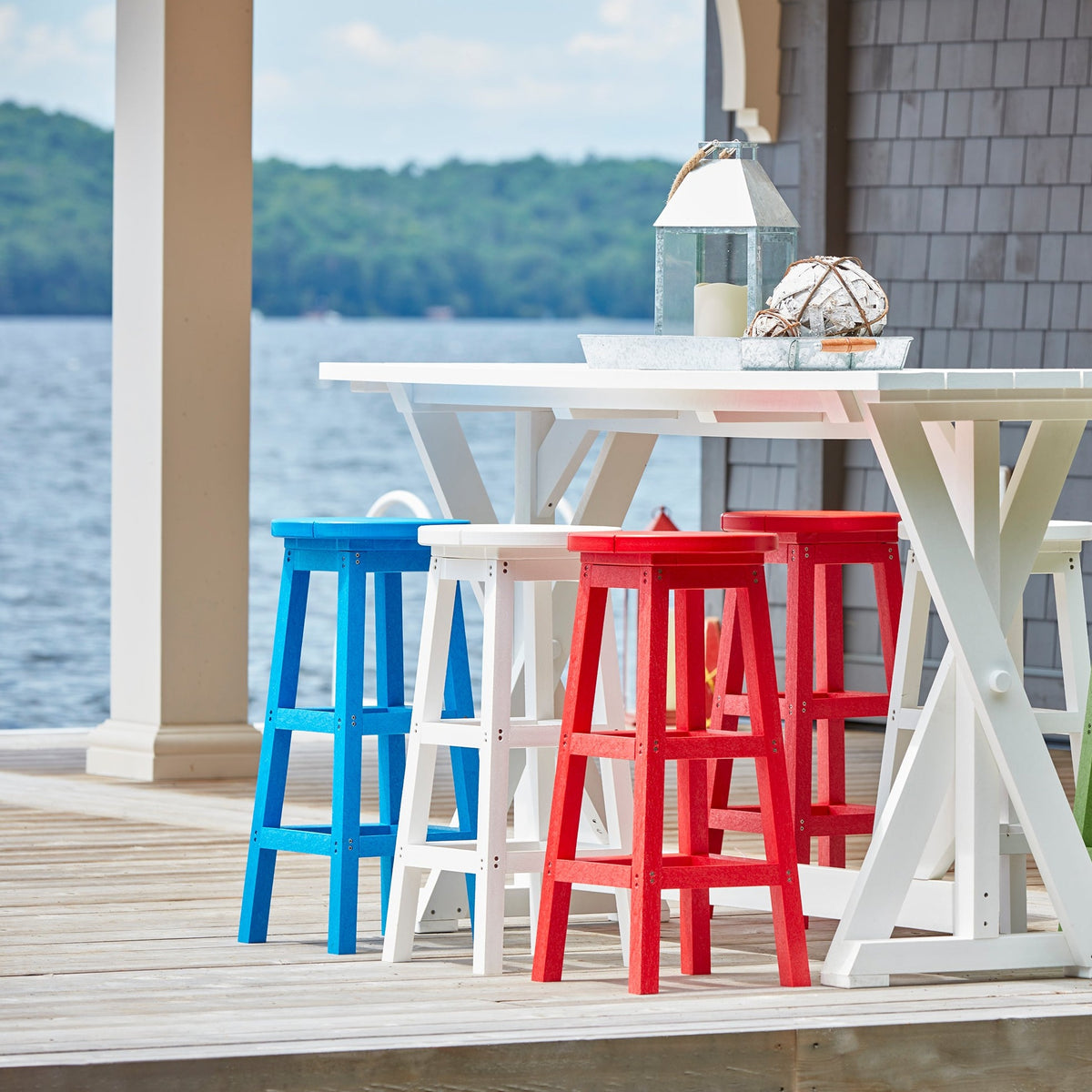 C21 Bar Stool