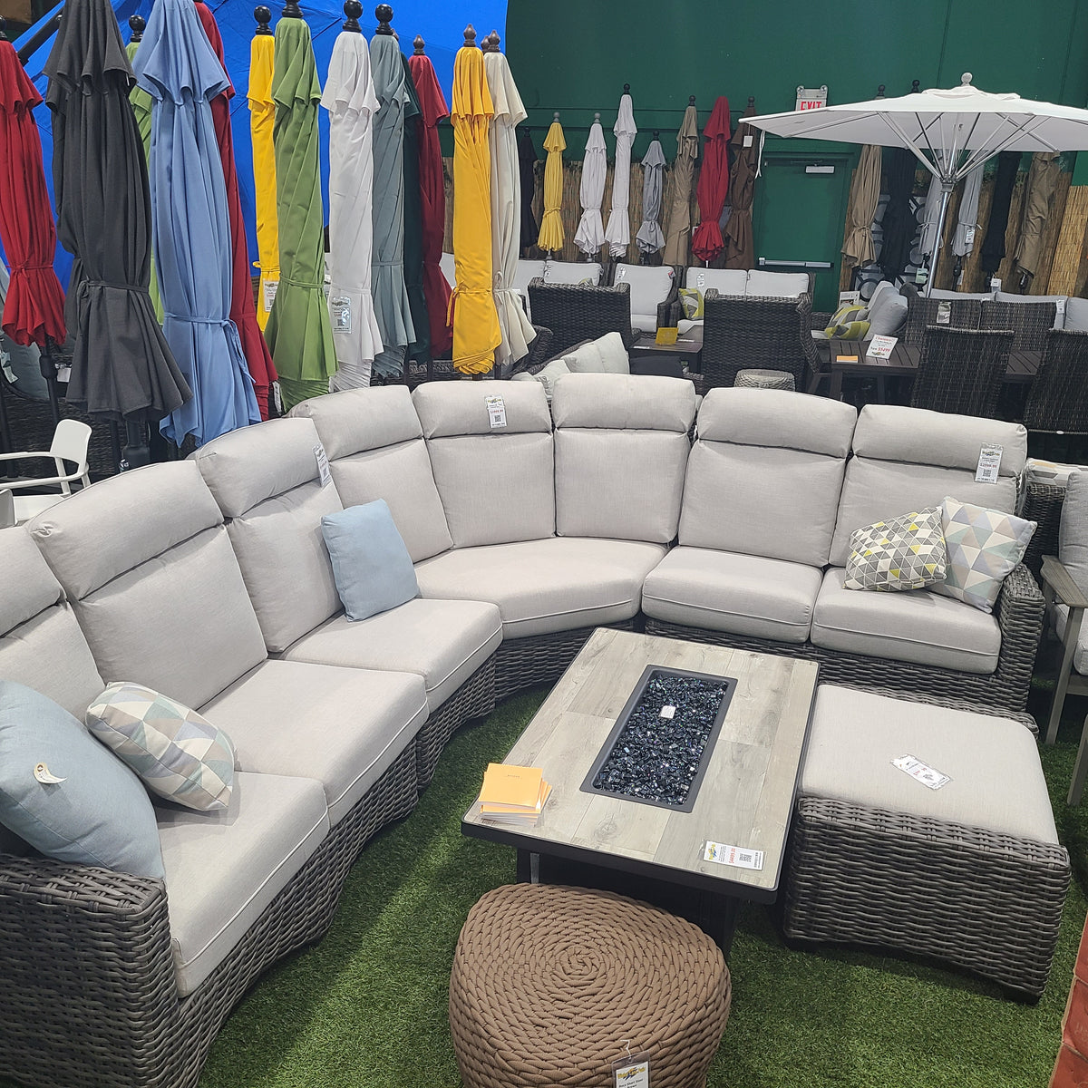 Ventura Sectional